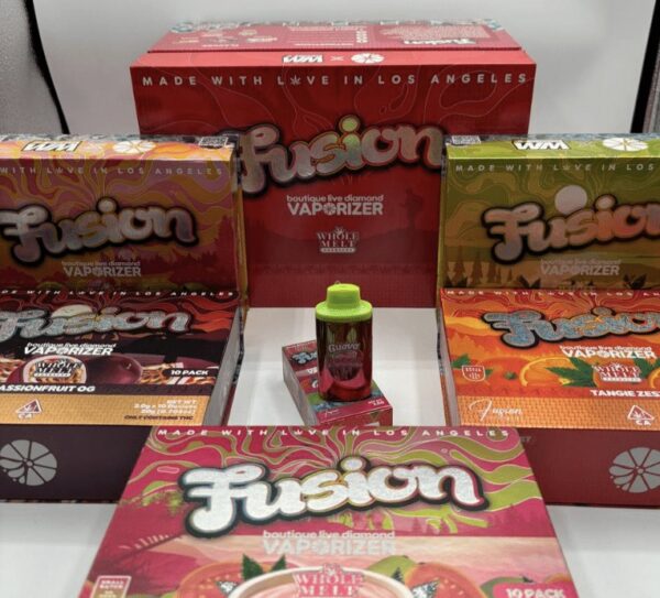Fusion × Whole Melts 2g Diamonds Disposable